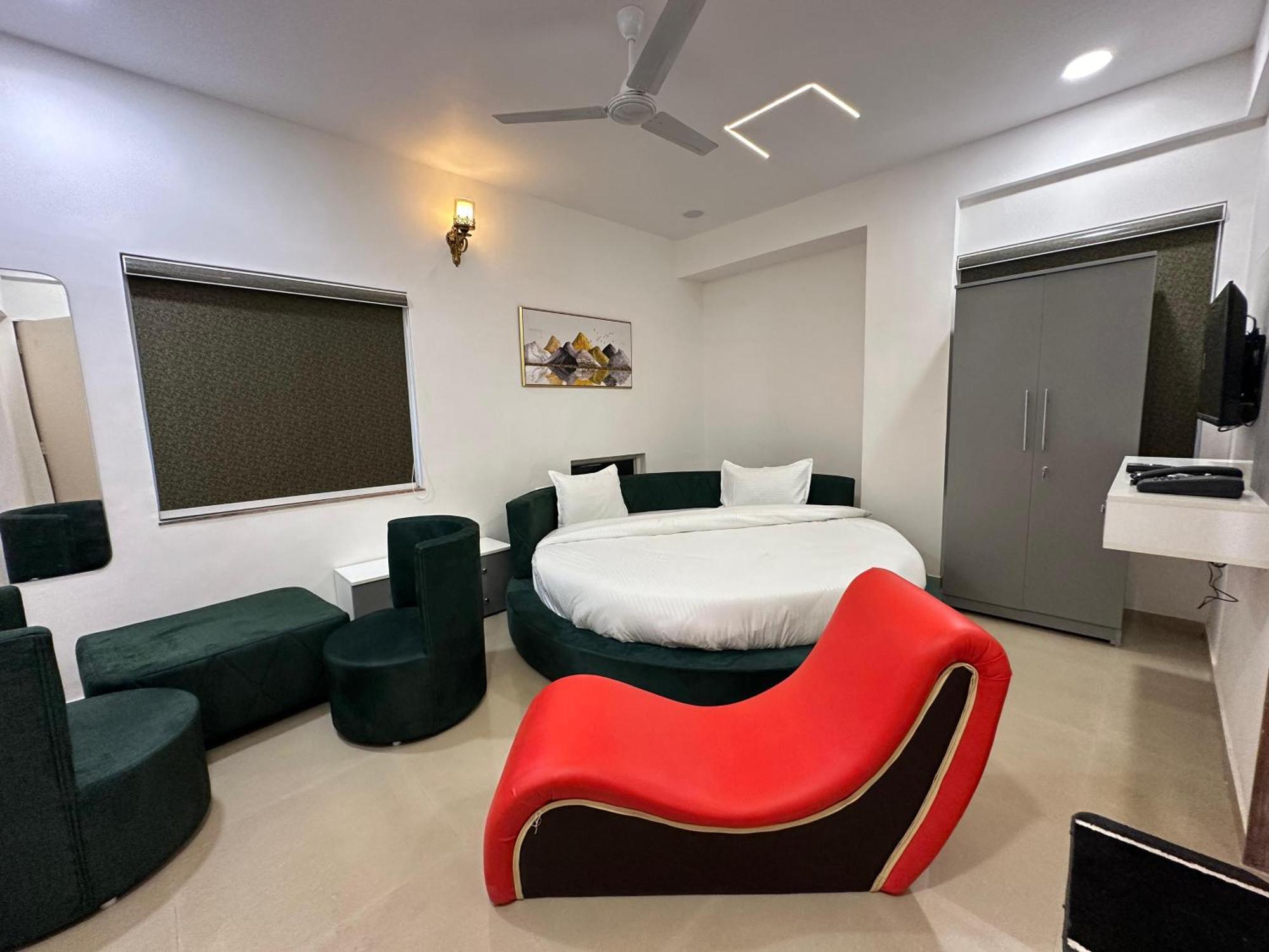 Hotel O The Leela Inn Pune Eksteriør billede